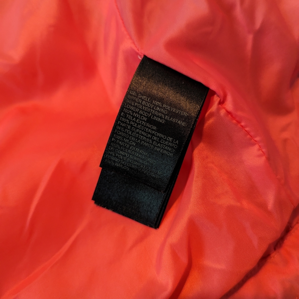 The North Face HyVent Women's Jacket - Picture 6 of 13